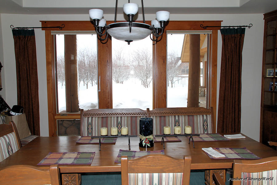 07-DiningRoom