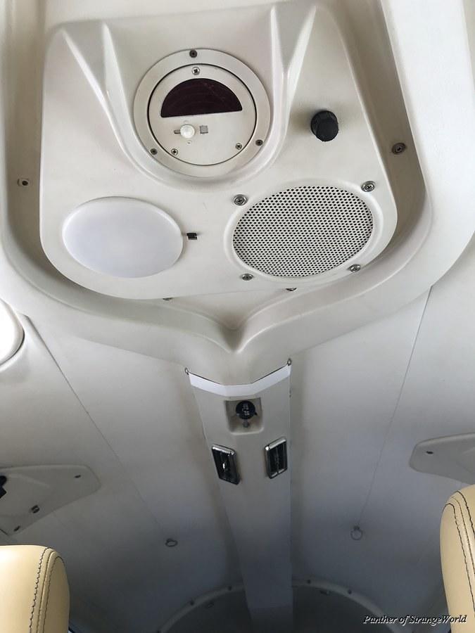 21-Interior-Overhead