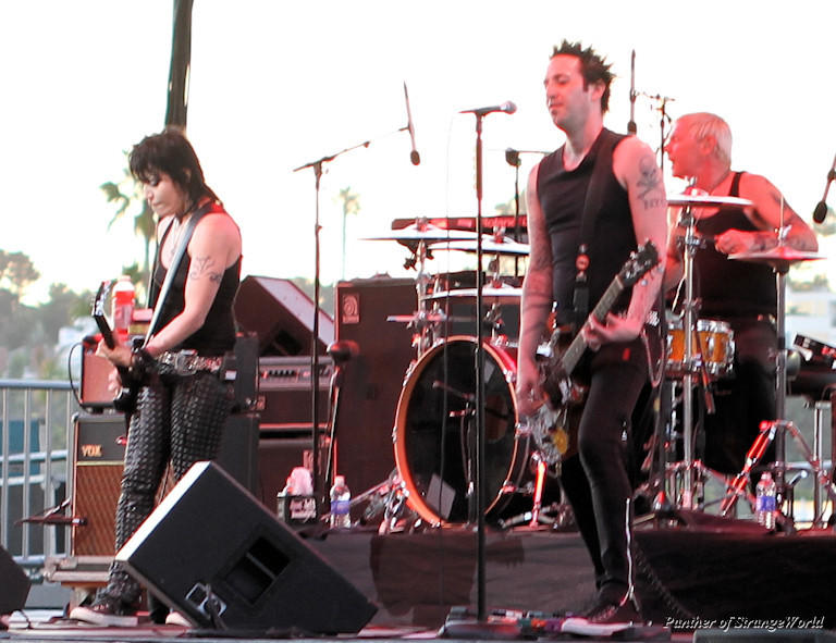 JoanJett-DelMar2011-16